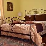 Villamena Спелло