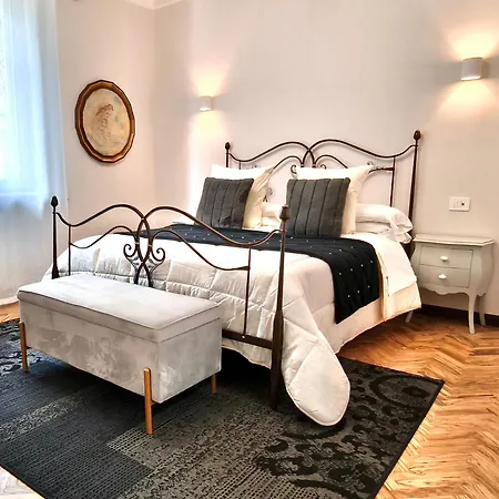 Villamena Bed & Breakfast 3*