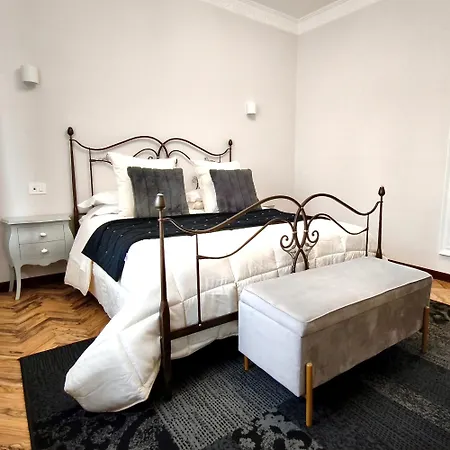 Villamena Bed & Breakfast 3*