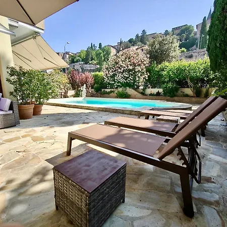 Bed & Breakfast Villamena 3*