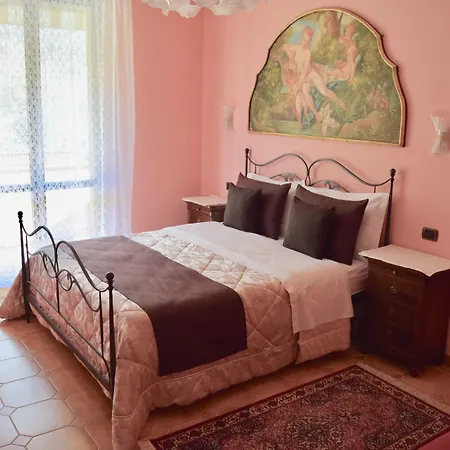 فندق مبيت وإفطار Villamena 3*