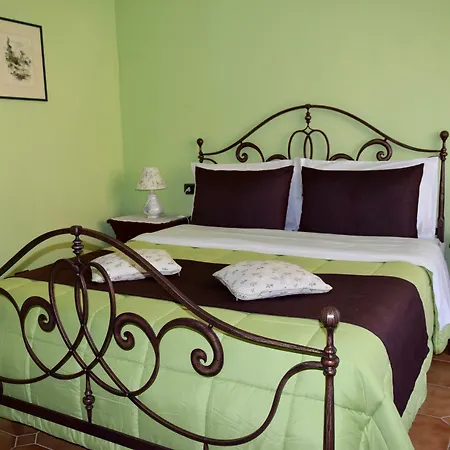 Villamena Bed & Breakfast
