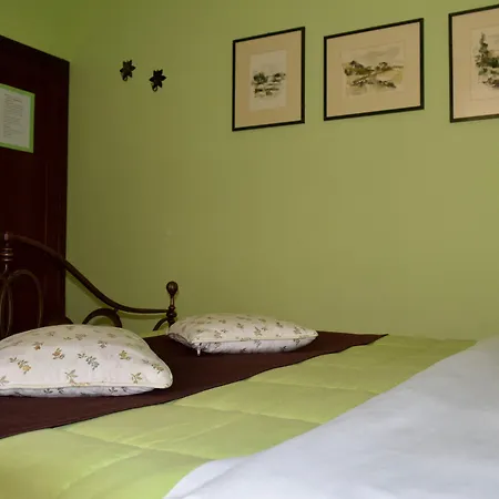 Villamena Bed & Breakfast