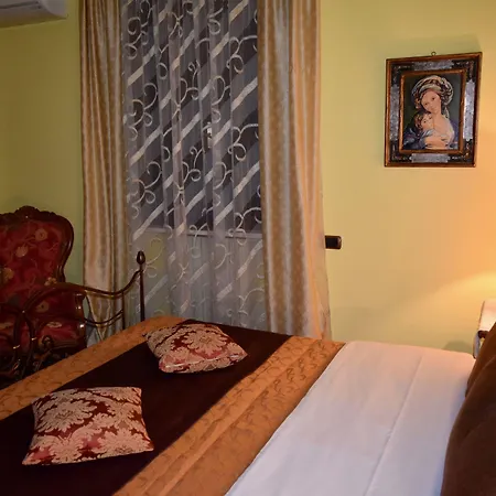 Bed & Breakfast Villamena 3*