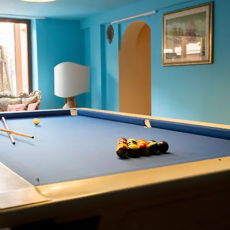 Villamena Bed & Breakfast 3*