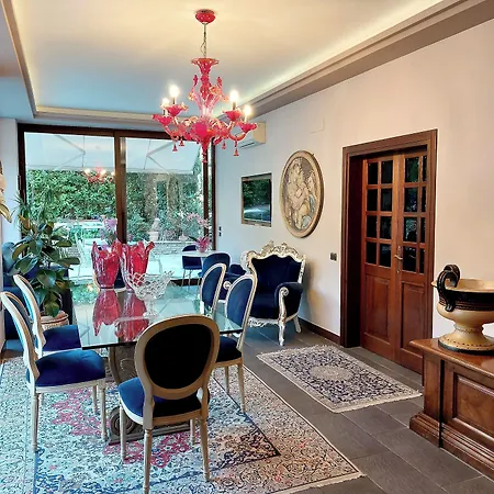 Villamena Bed & Breakfast 3*