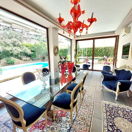 Villamena Bed and breakfast 3*