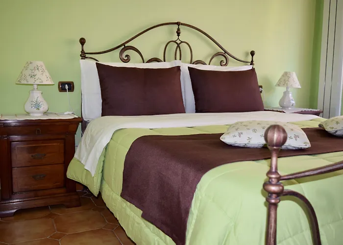 Bed & Breakfast Villamena 3*